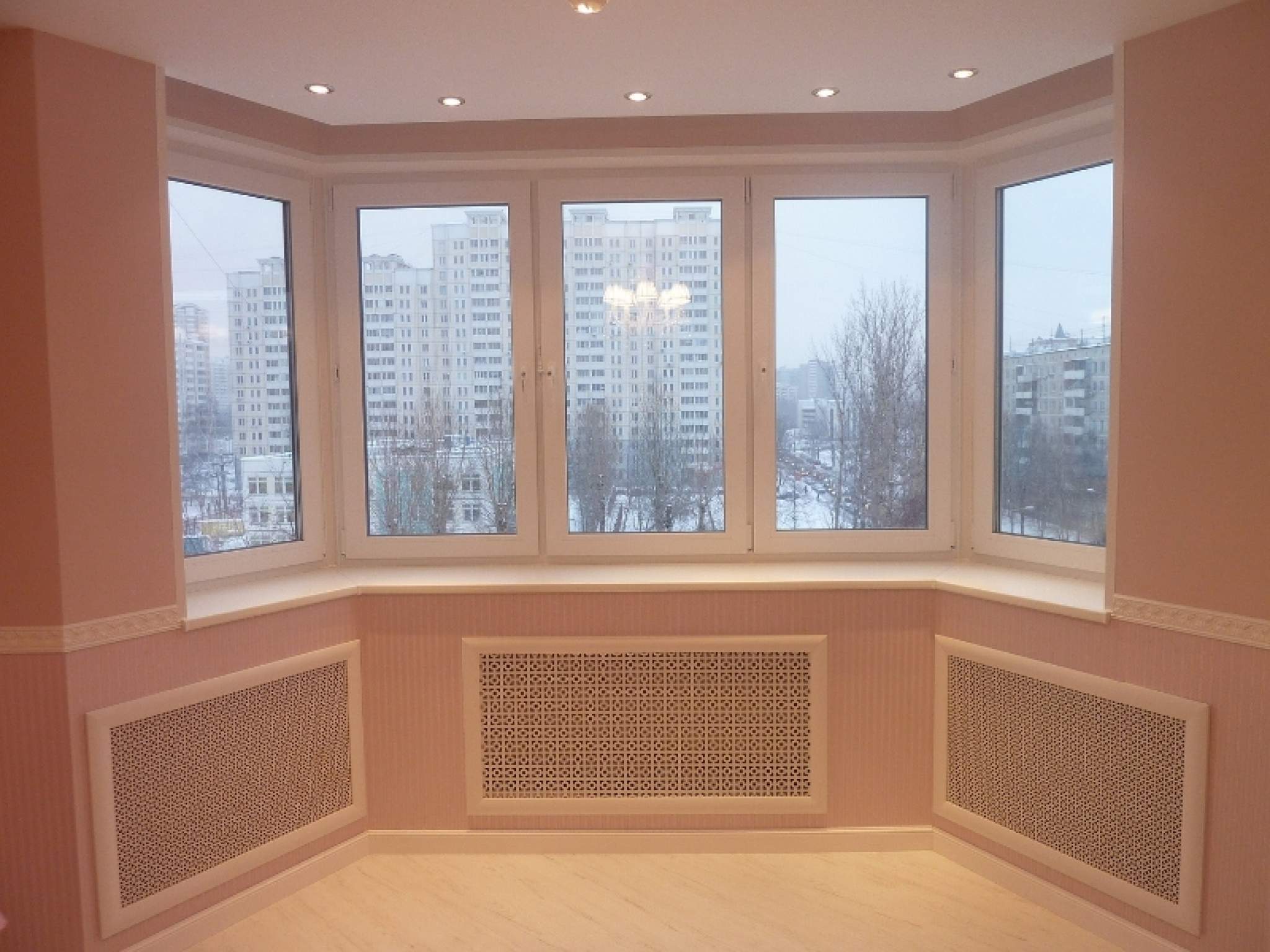 Отделка балкона - фото современных идей в оформлении балкона.